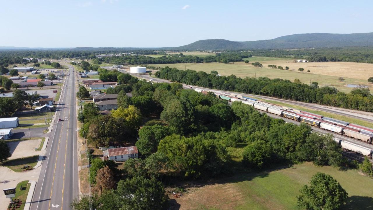 Hodler Inn Heavener Buitenkant foto